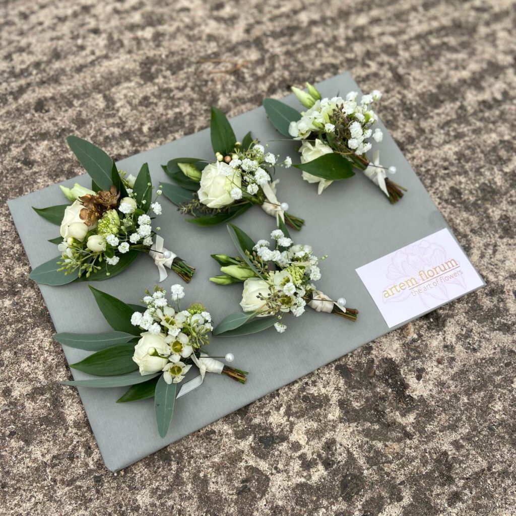 Artem Florum Wedding Flowers at Old Deer Park, Devon